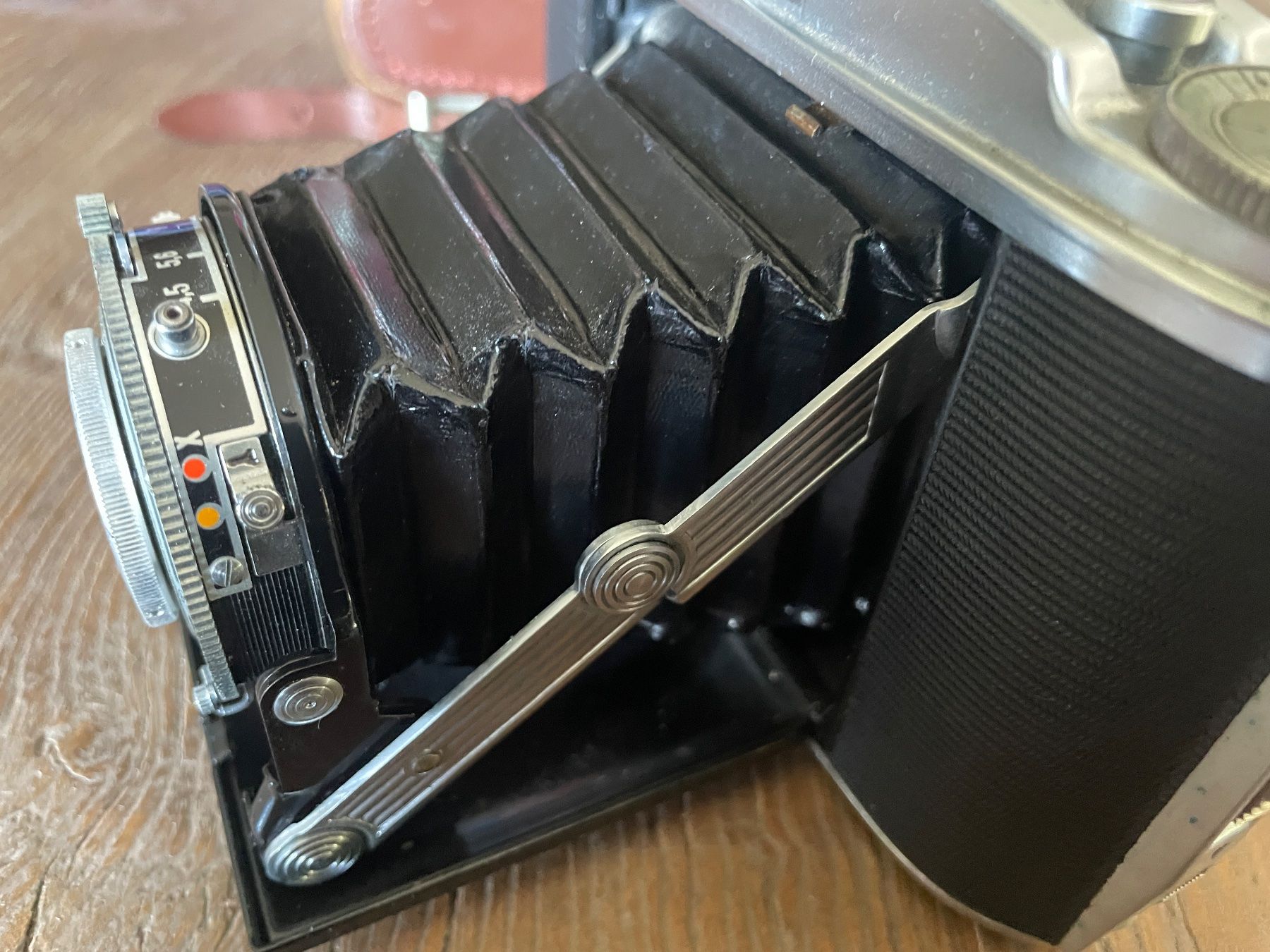 Agfa Fotocamera: Agfa Isolette II Faltkamera mit Ledertasche – Usato da Volketswil venduto da rubin74 6