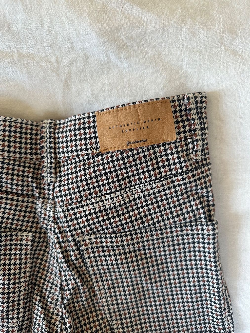 Stradivarius Pantaloni: Stradivarius Hose Gr. 36 High Waist – Usato da Bern venduto da jxenna 4