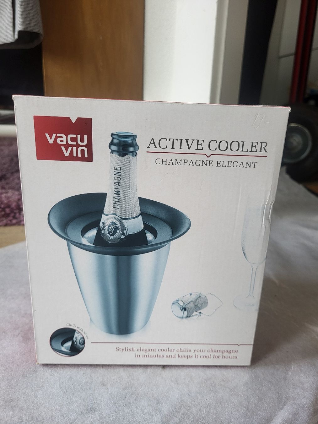 Vacu Vin Altro: Vacu Vin Active Cooler – Nuovo e nell'imballaggio originale da Zweisimmen venduto da Adorable