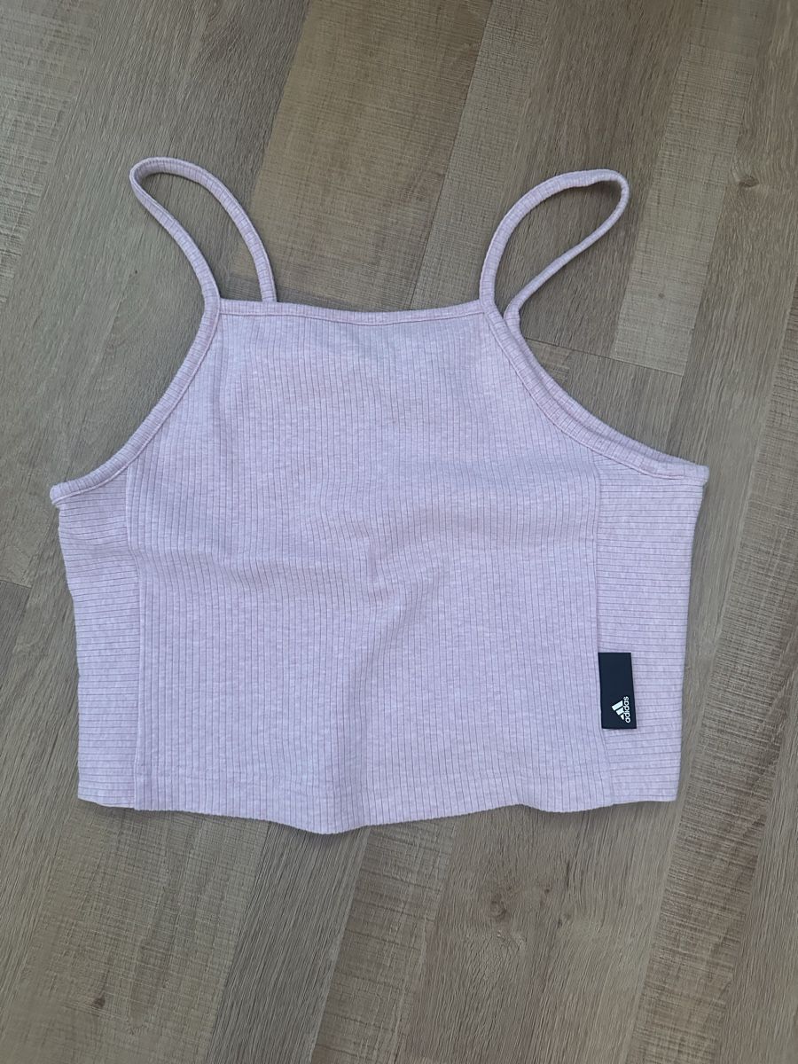 Adidas Tops: Adidas Crop Top – Gebraucht aus Zürich von gryffindor_aurorin
