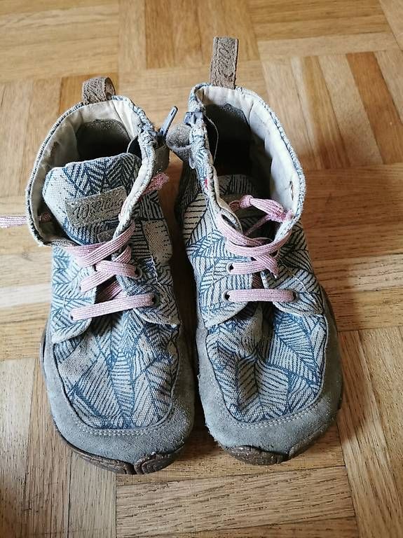Wildling Chaussures garçon: Wildling gr 29 – D'occasion à Riehen par LaurJer