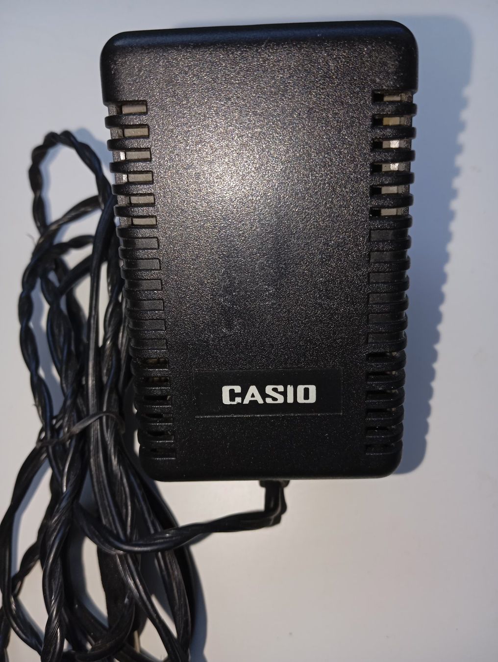 Schreibmaschinen: CASIOWRITER CW 16 electronic typewriter Swiss keyboard – Gebraucht aus Chiasso von  3