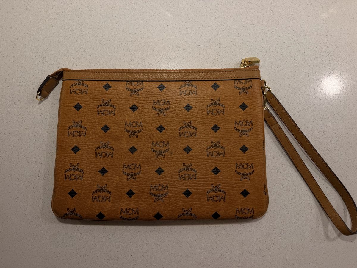 Sacs: Original MCM Pouch / Clutch Visetos Cognac  – D'occasion à Zürich par Jane662 1