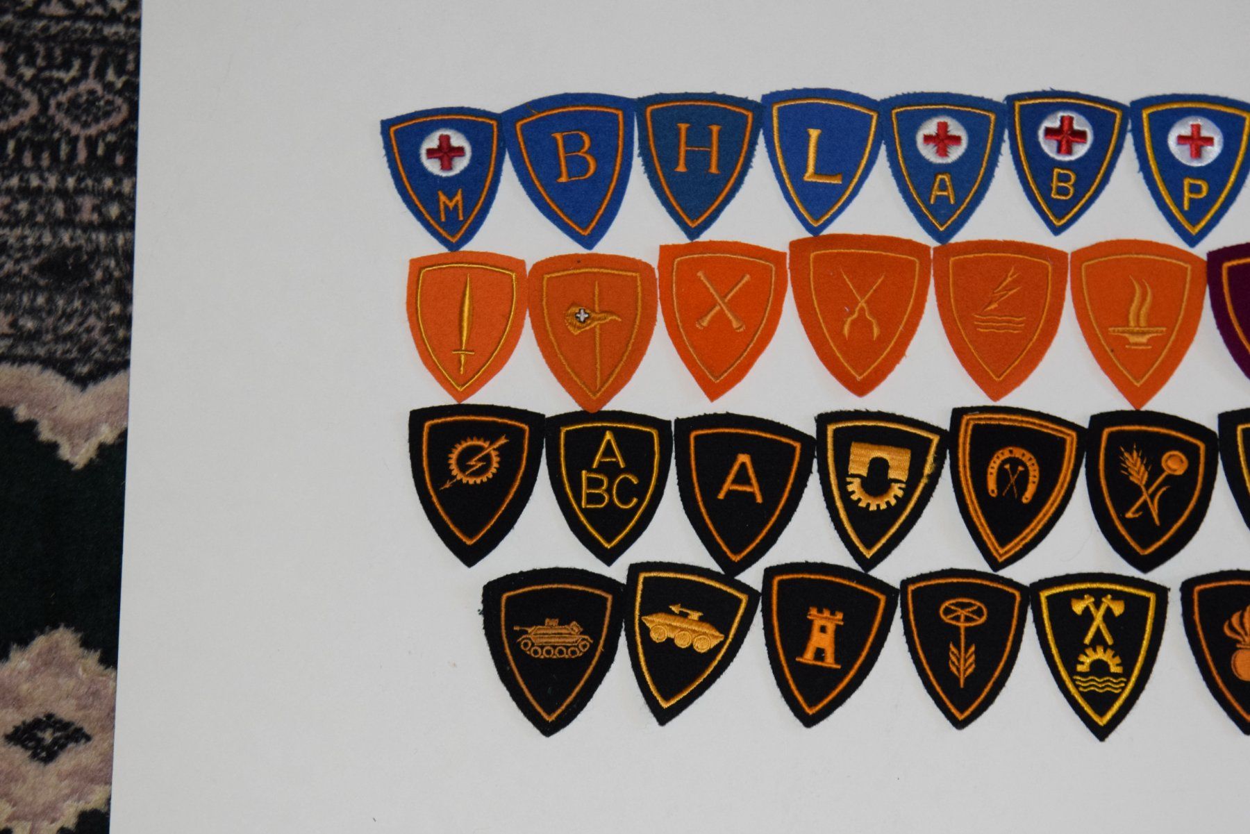 Schweizer Armee Patches: Abzeichen der Schweizer Armee – Gebraucht aus Weiningen ZH von Gubristtunnel 1