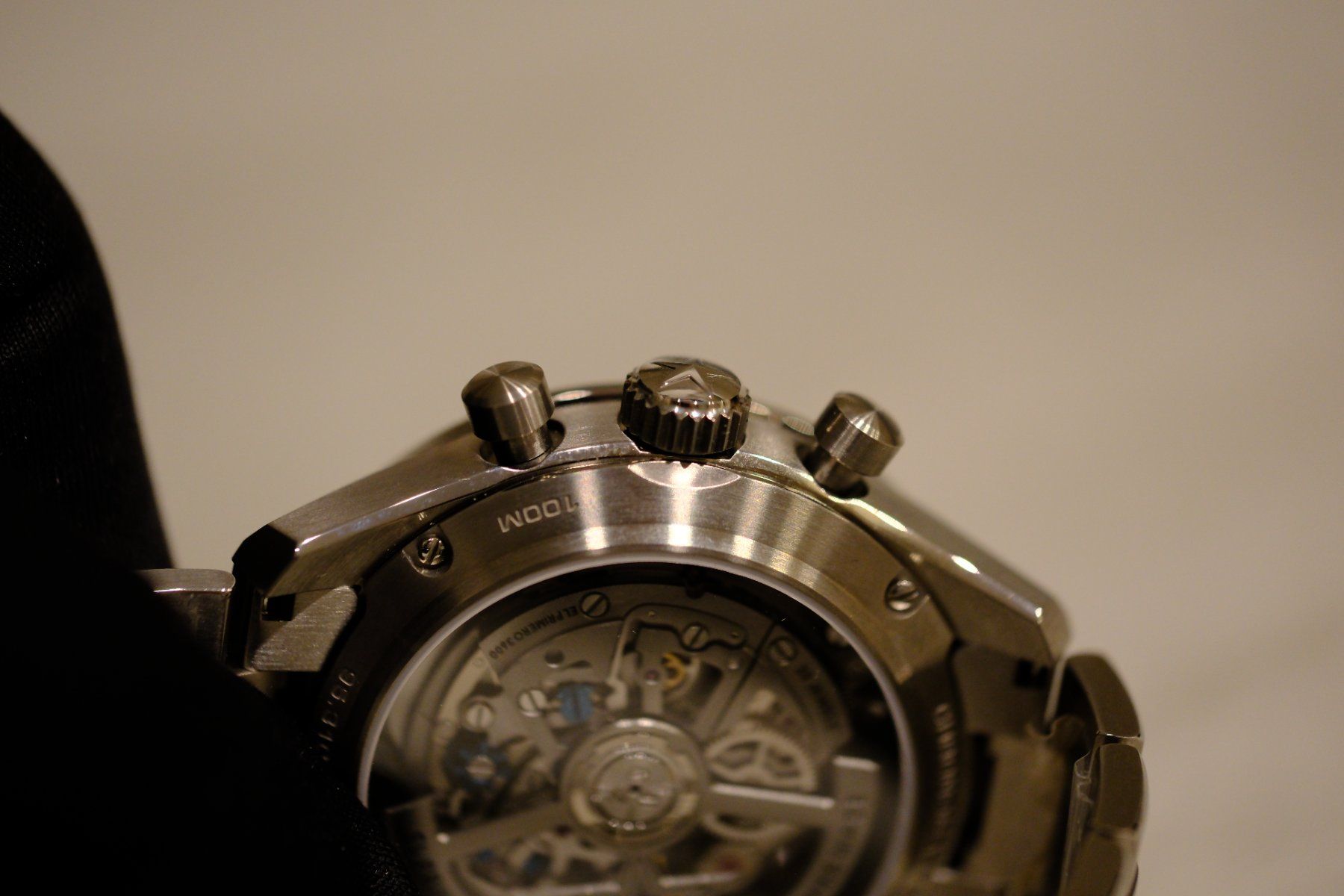 Zenith Uhren: Zenith Chronomaster – Neu und originalverpackt aus Zermatt von Schindler_Zermatt 3