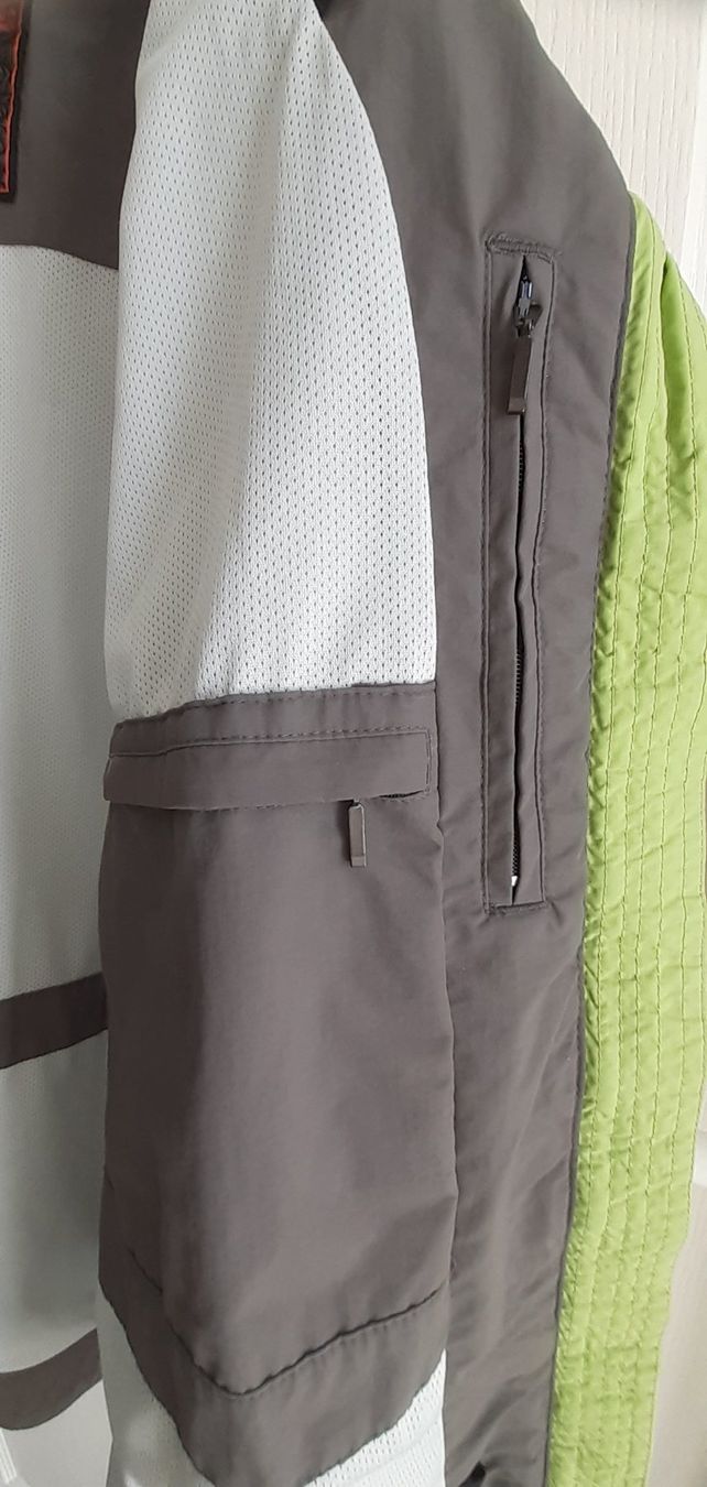Vestes: Schöne robuste Regen-/Windjacke mit Kapuze Gr 44 – Neuf (Voir description) à Arch par Drosselbart 4