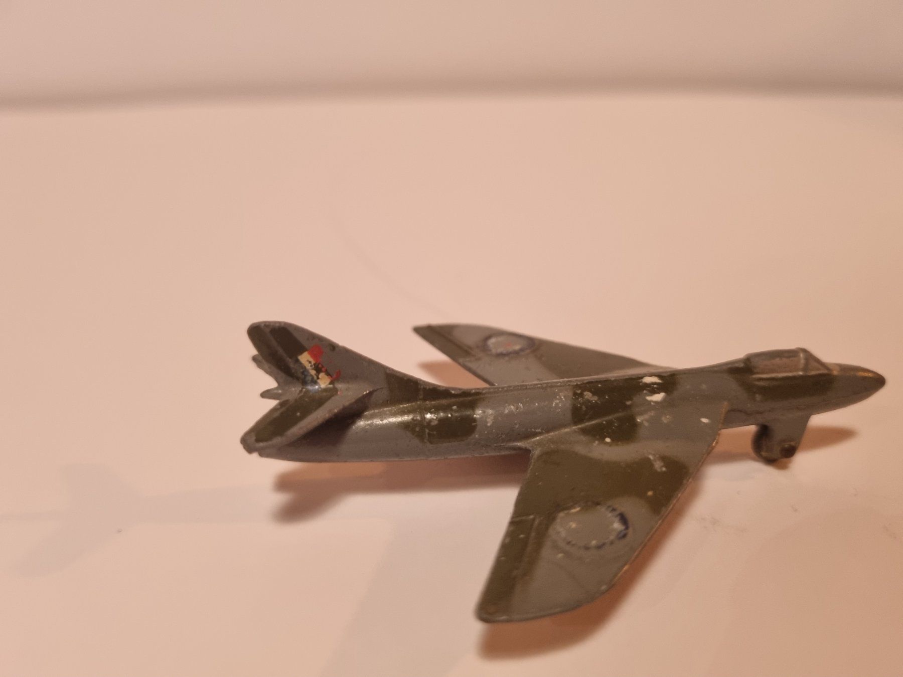 Dinky Toys Giocattoli: Dinky toys 736, hawker hunter – Usato da Mission venduto da eko_gm65 2