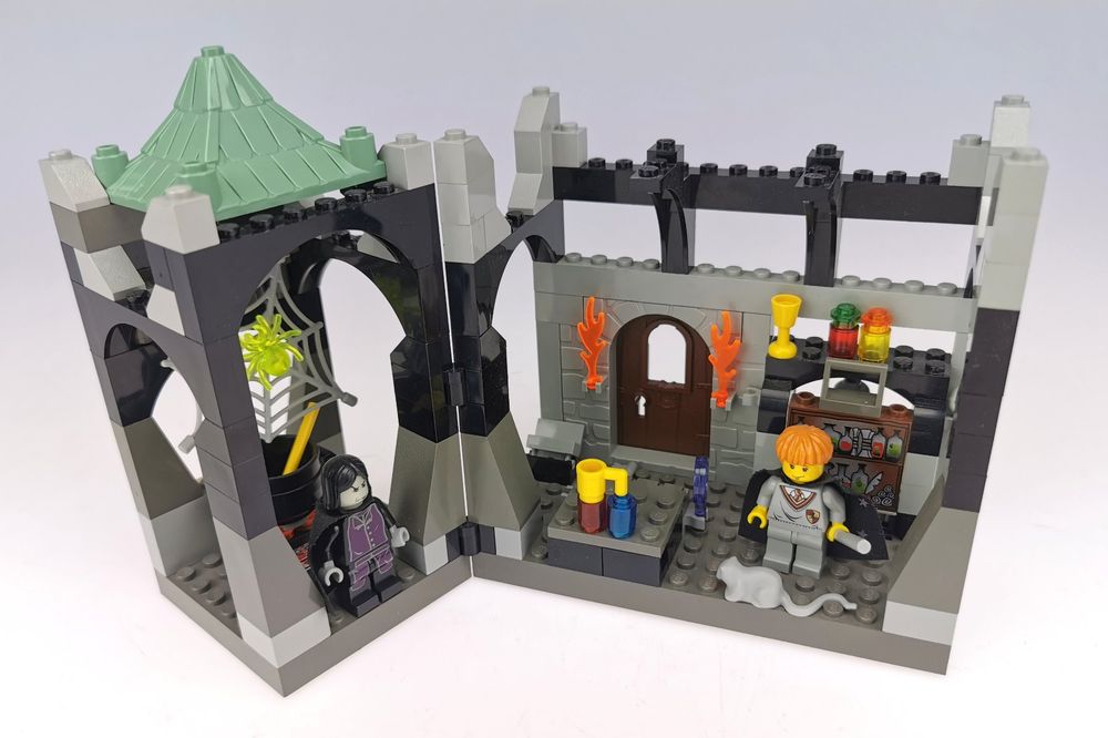 Lego harry discount potter snape's classroom