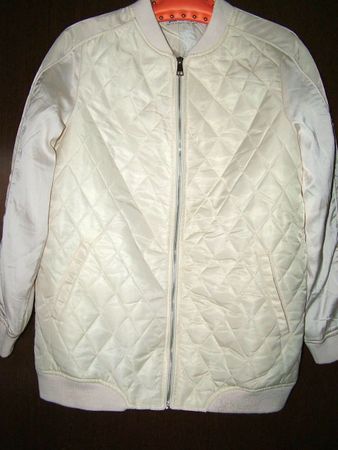 Jacke von Stradivarius,  Gr. M, perlweiss %%