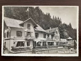 BRÜNIG / MEIRINGEN Hotel Alpina, belebt, Oldtimer, 1945