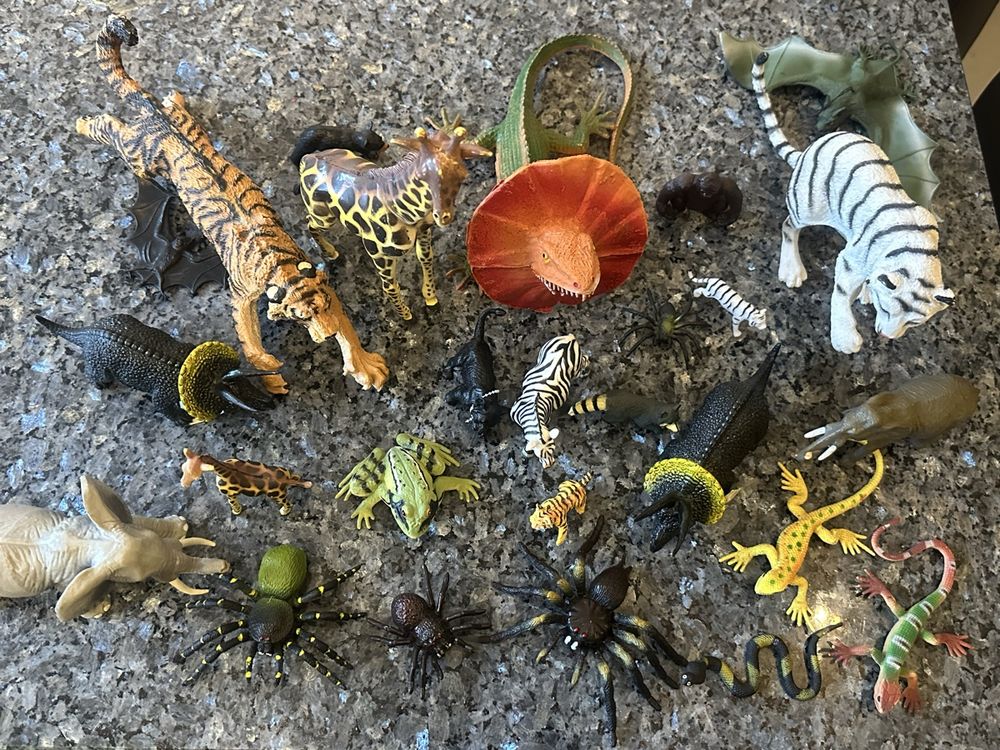 PLULON 21 Safari-Tiere-Set – Wald- Und Wildtiere Aus PVC, Realistisch, Für Partydeko & Spiel