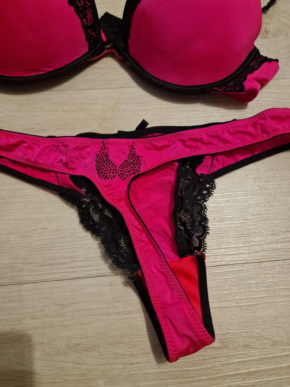 Sonstige Unterwäsche: Dessous Set Push-Up und String – Neu und originalverpackt aus Schübelbach von chinchilla84 1