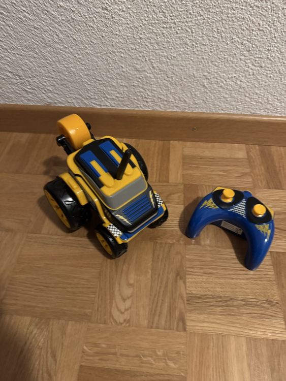RC Kits de montage: Ferngesteuertes Auto – D'occasion à Zürich par MaSte