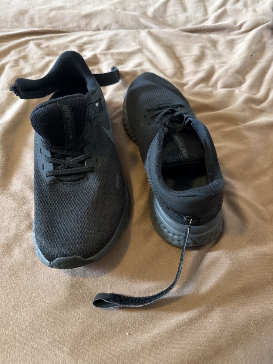 Nike Scarpe da uomo: Nike révolution – Usato da Sementina venduto da bru_vpp5 2