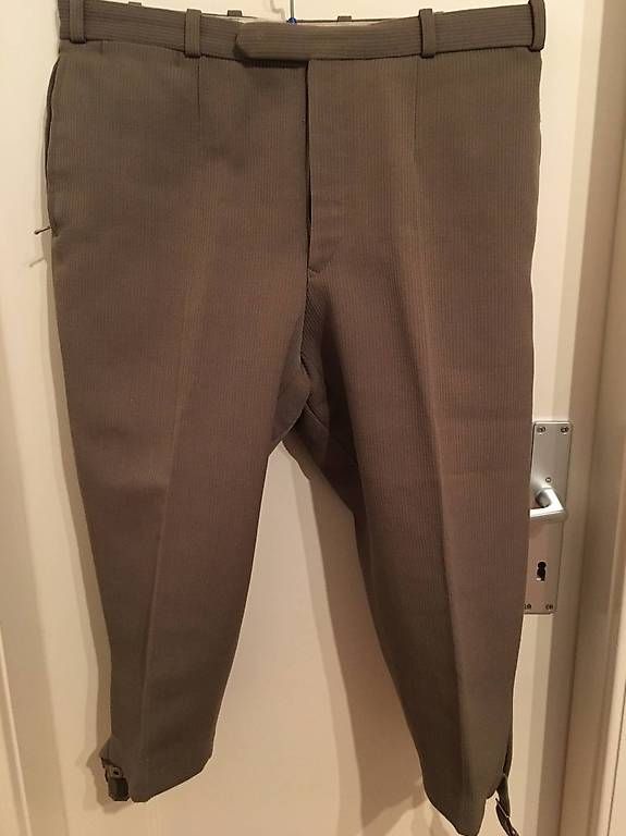 Pantalons: Pantalons de montagnard – D'occasion à Lausanne par fra_r7fh