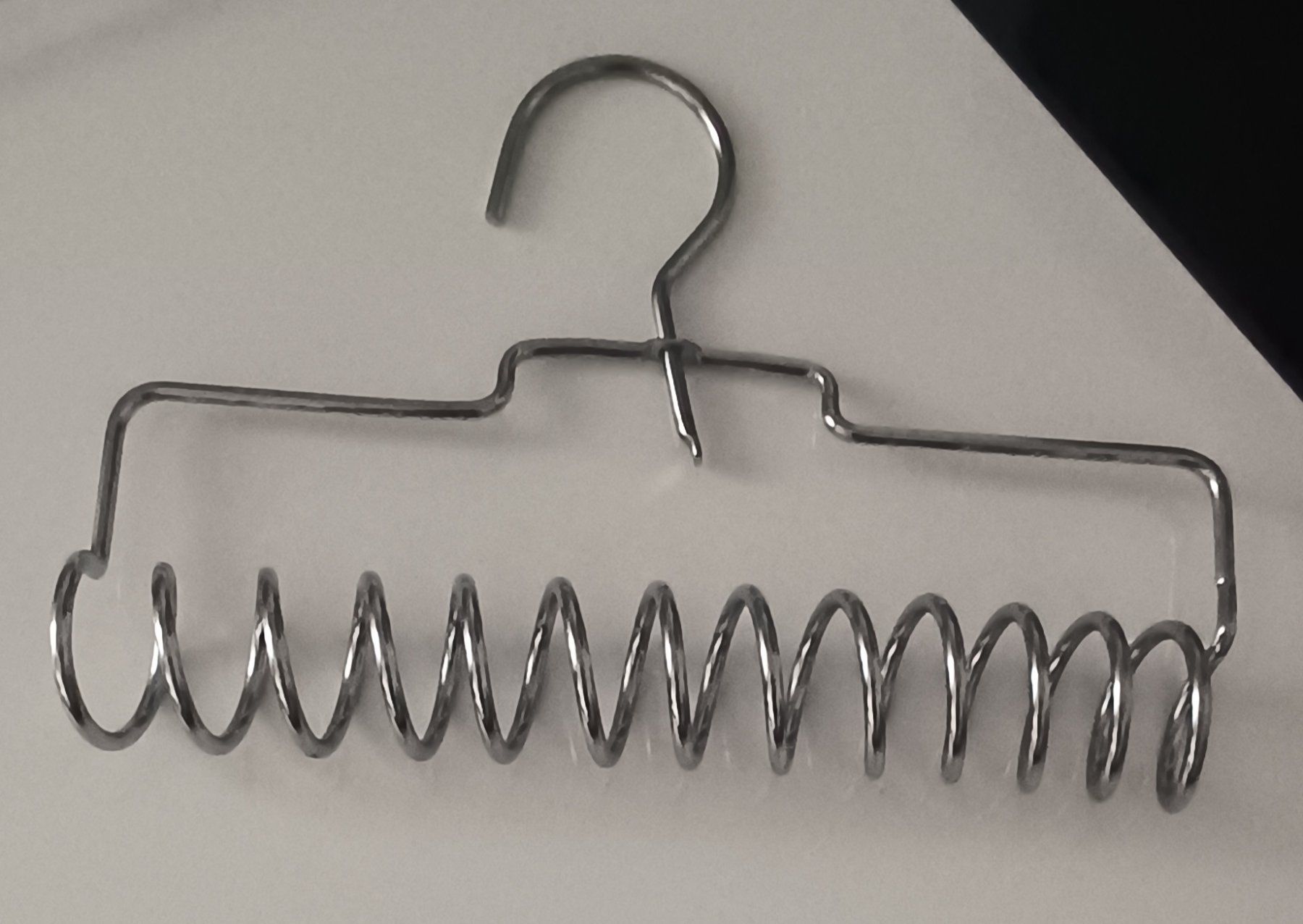 Kleiderbügel: CINTRES MULTIPORTS ( 4 PIECES) – Neu (gemäss Beschreibung) aus Sion von andreina52 3
