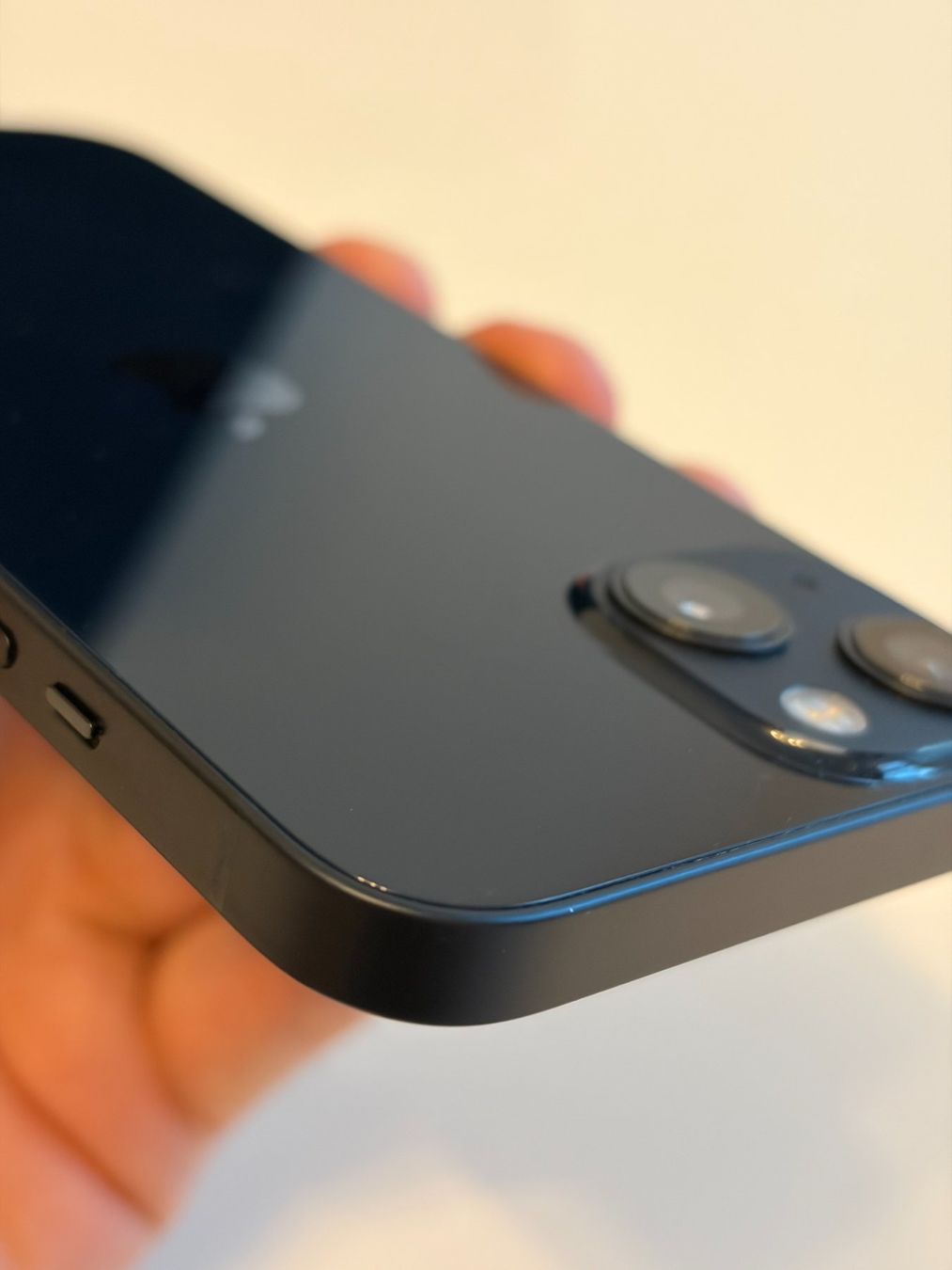 Apple Telefoni cellulari / Smartphones: iPhone 13 | 128 GB | Midnight Black | Akku 89% – Usato da St. Gallen venduto da adr_k 4