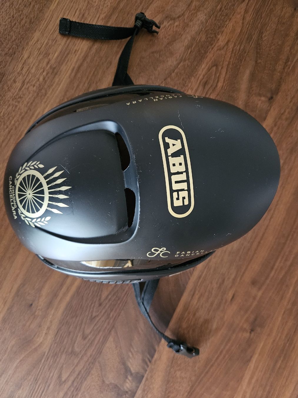 Abus Casques: Abus Velohelm – D'occasion à Luzern par blackcat010 1