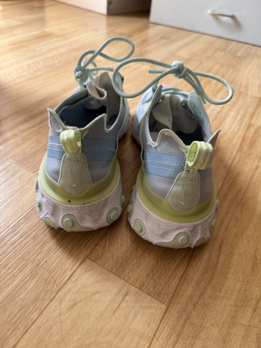 Nike Scarpe da donna: Nike react Gr 40  – Usato da Walenstadt venduto da nad_dm9g 3