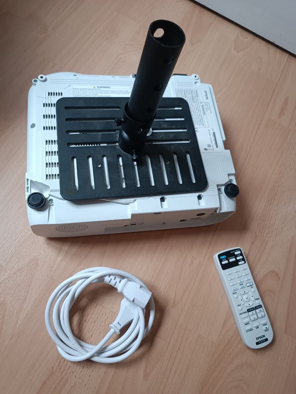 Epson Videoprojektoren: Beamer Epson EH - TW740 – Gebraucht aus Freidorf TG von Daniel74 2