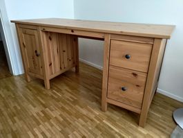 Wunderschöner Holz-Schreibtisch mit Schubladen von IKEA
