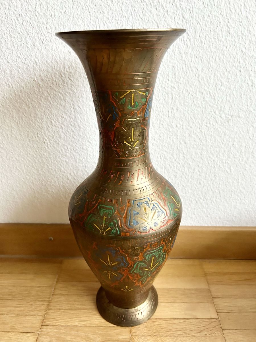 Vasen & Gefässe: Vintage Messing Vase mit bunten Details – Gebraucht aus Stäfa von yumai1