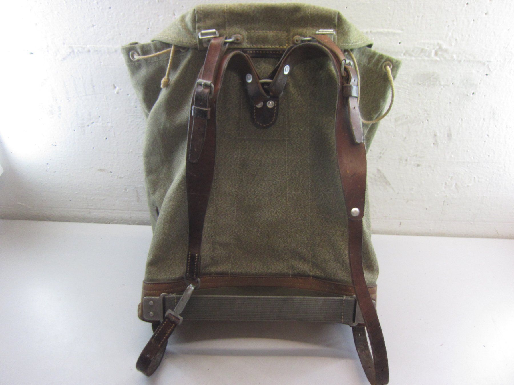 Schweizer Armee Zaini: Militärrucksack 1961 – Usato da Kilchberg ZH venduto da Cuculus1 1