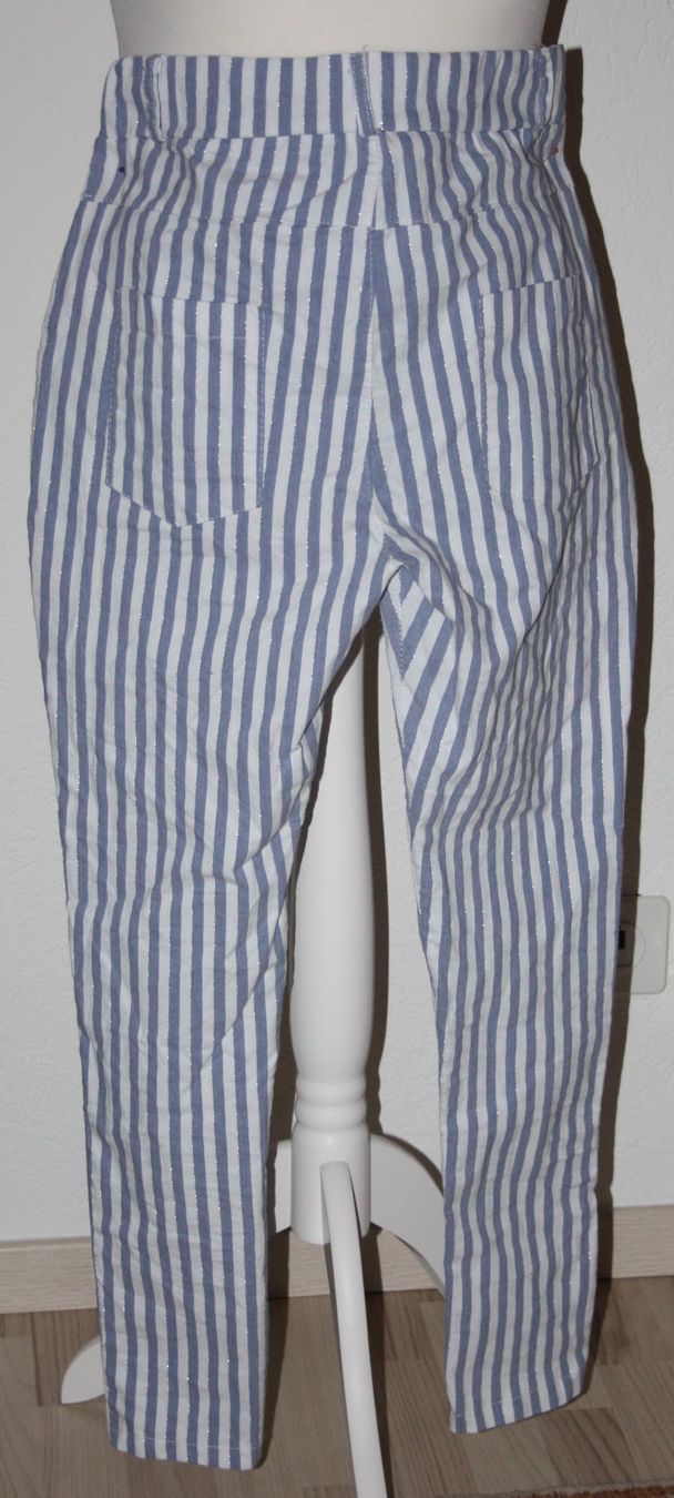 Pantalons: Hose blau-weiss mit Silberfaden  Gr. XL – D'occasion à Flüelen par Diversicum-Curvy 3