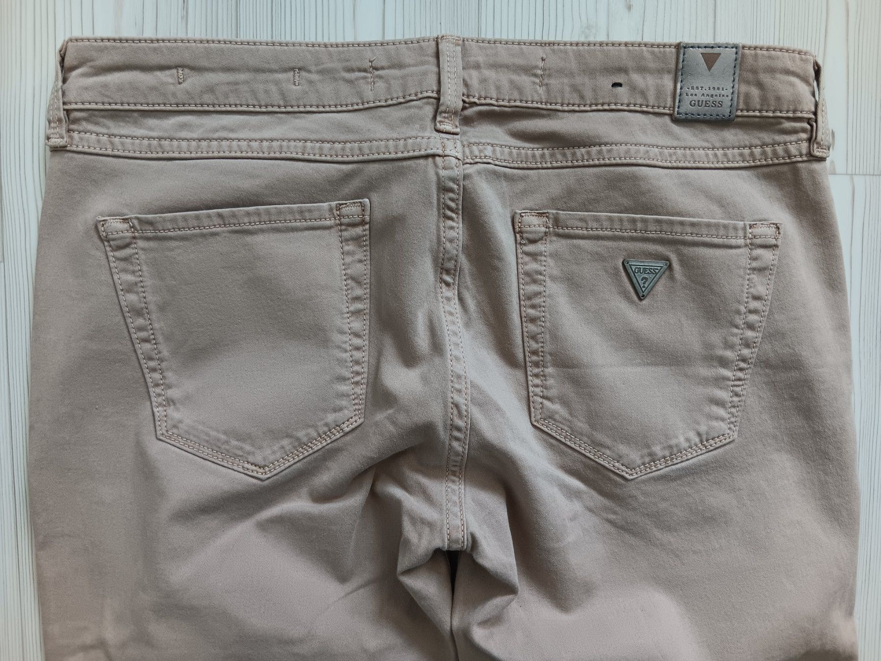 Guess Jeans: GUESS Jeans SKINNY LOW taille / Grosse 28 – Gebraucht aus Cossonay-ville von Super-Price-Quality 5