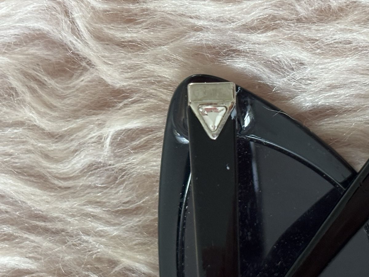Guess Brillen & Gläser: Sonnenbrille GUESS schwarz  – Gebraucht aus Tann von Dina.q 3