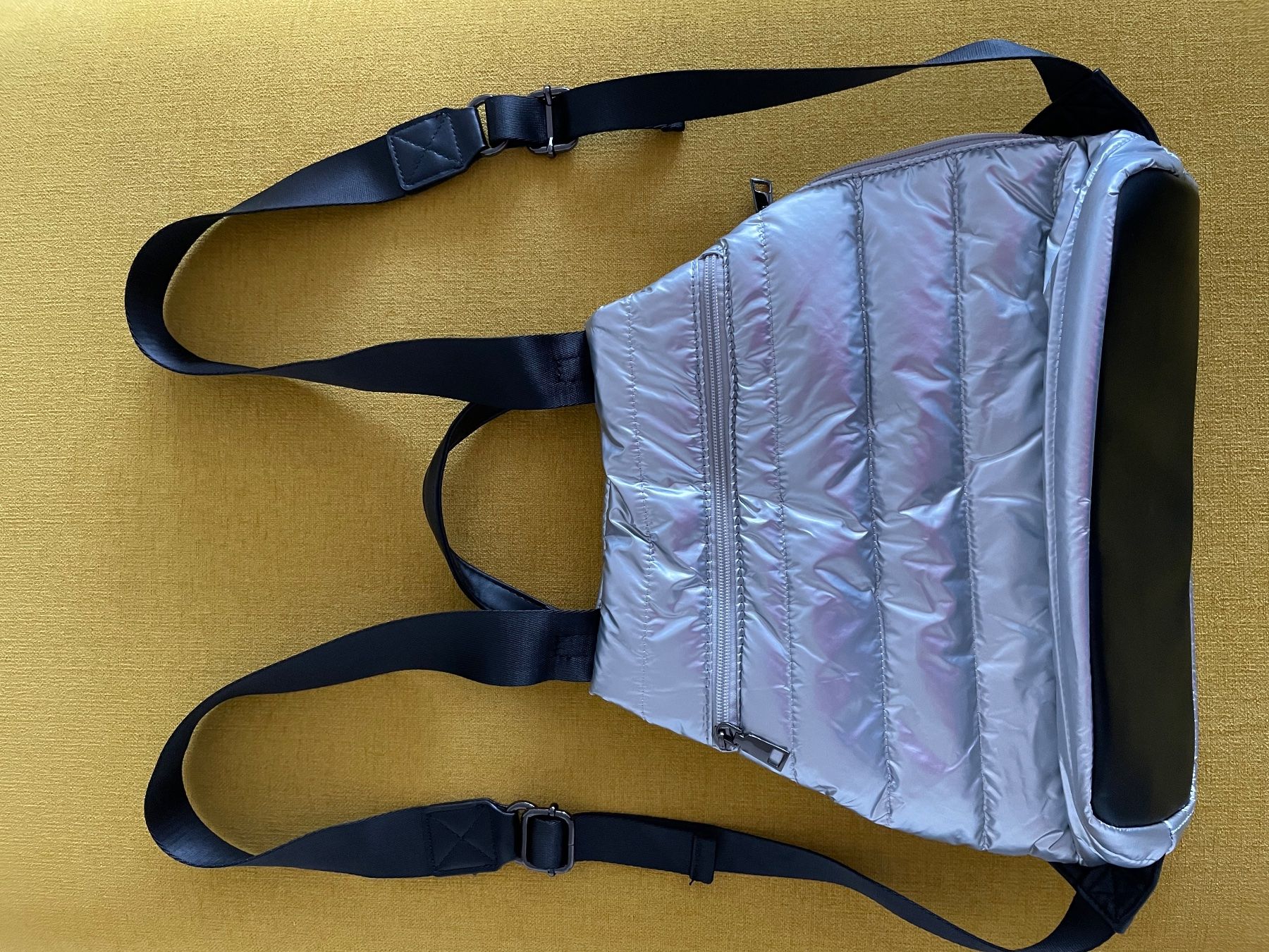 Zaini: Damen - Rucksack Silber – Nuovo e nell'imballaggio originale da Feusisberg venduto da Mila1122 1