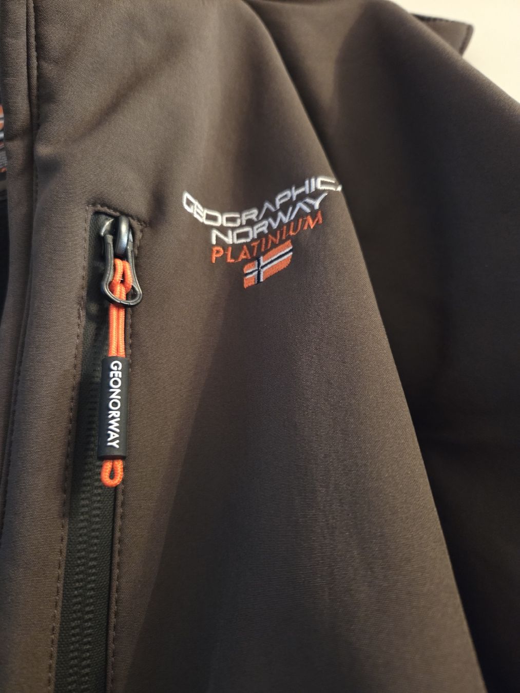 Vestes: Gepgraphical Norway Softshell Jacke Gr. L – D'occasion à Aarau par crissta 1