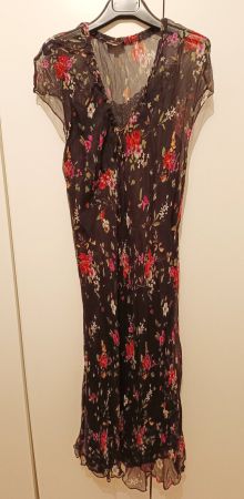 Robe Légère a motif floral 🌺 avec jupon Taille 52