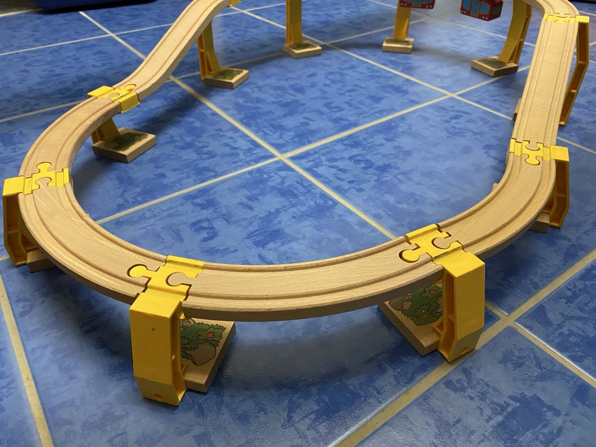 Brio Giocattoli: BRIO 33925 Sky Train Set - RARITÄT – Usato da Meierskappel venduto da Tarmogoyf 7