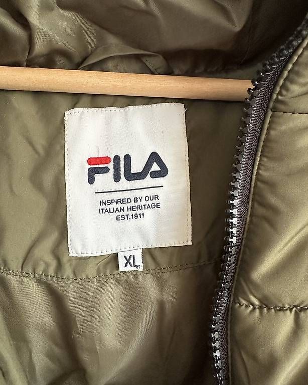 Giacche: FILA Daunenjacke GR.XL Men – Usato da Bremgarten AG venduto da Slideshaker 1