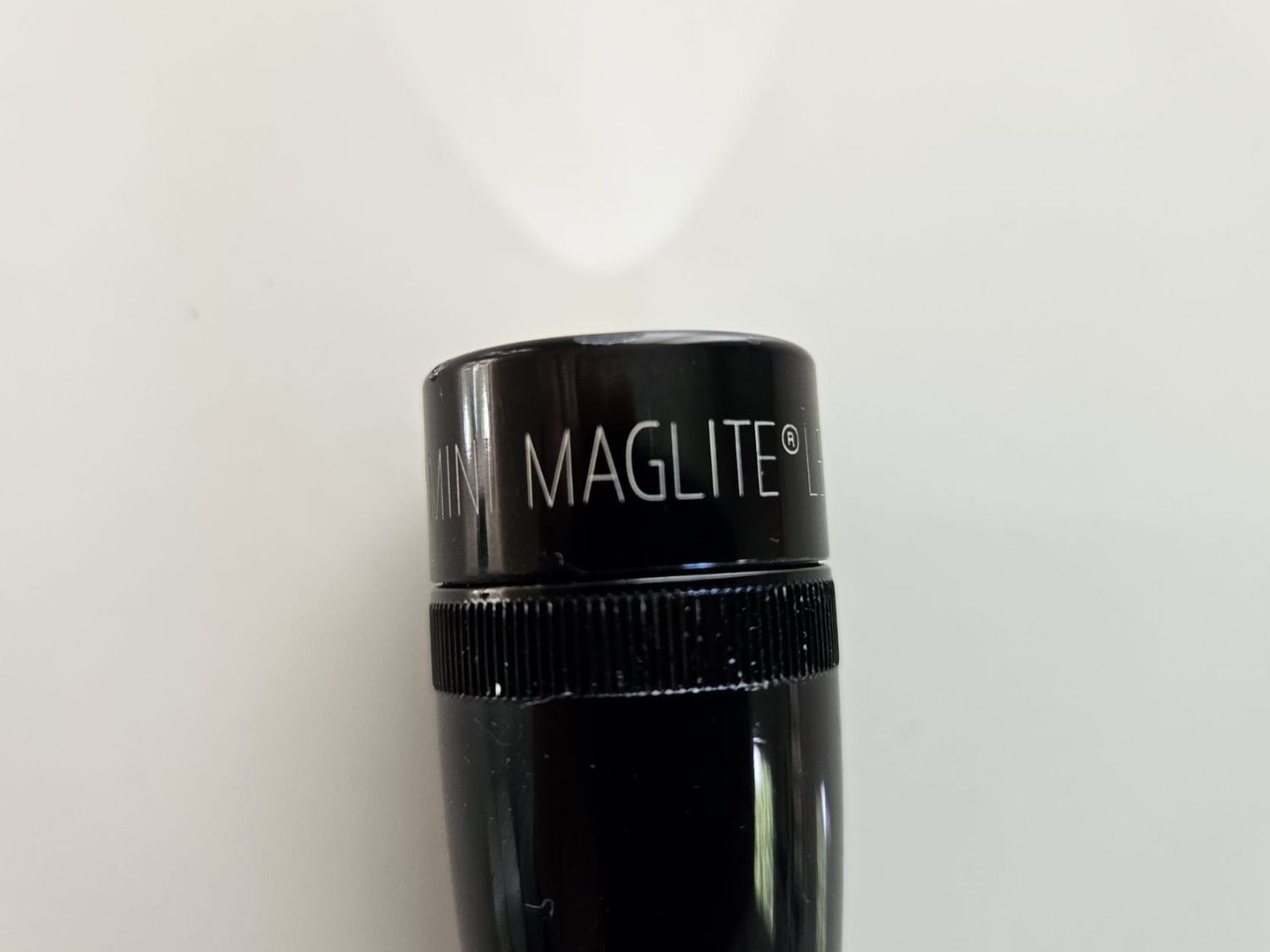 Lampade: Mini Maglite LED Taschenlampe mit Gürteltasche – Usato da Amriswil venduto da Alfaromeo007 2