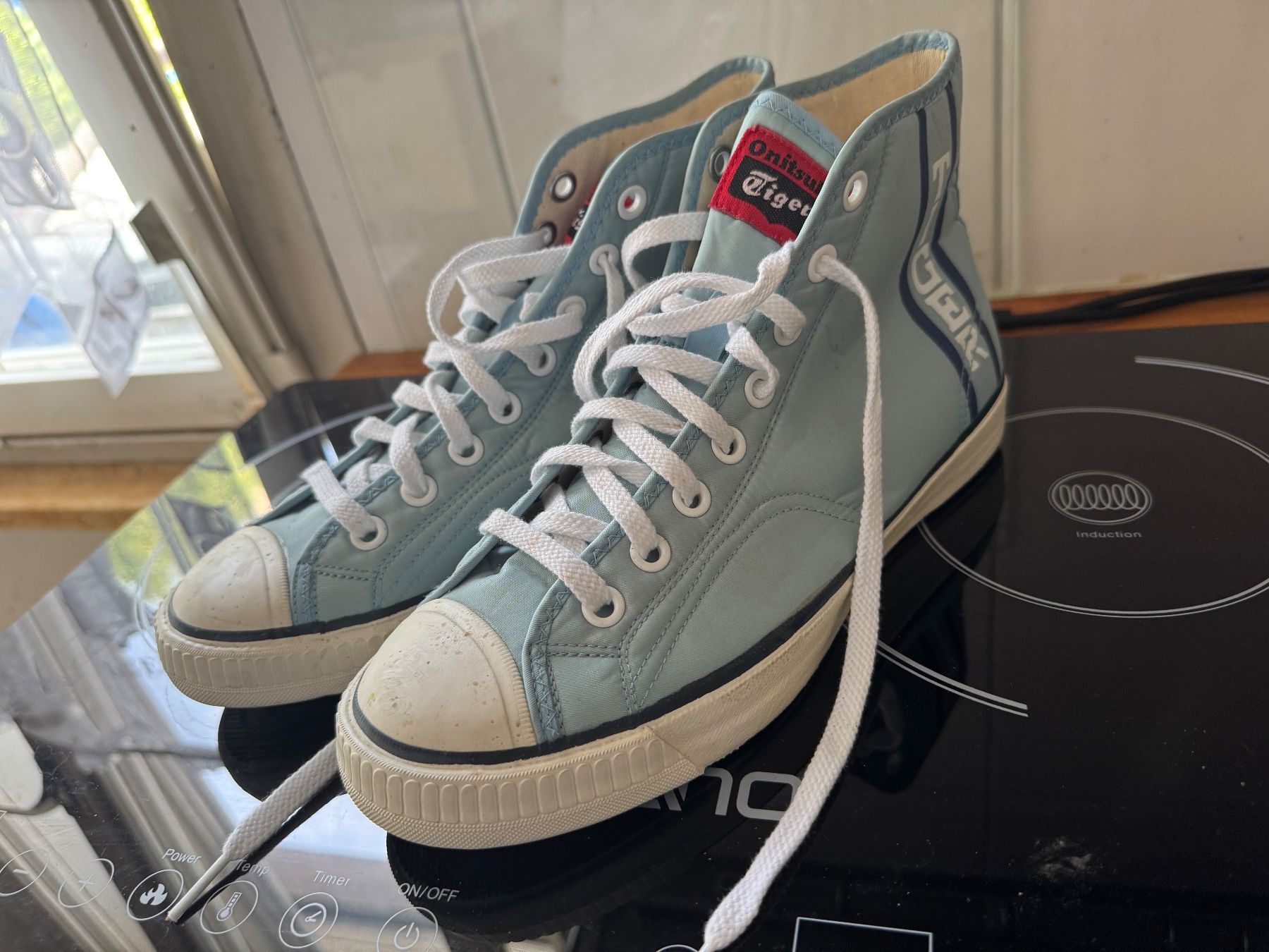 Onitsuka Scarpe da uomo: Onitsuka Tiger Schuhe hellblau Grösse 43,5 – Nuovo (secondo la descrizione) da Rüti ZH venduto da Eraymueller