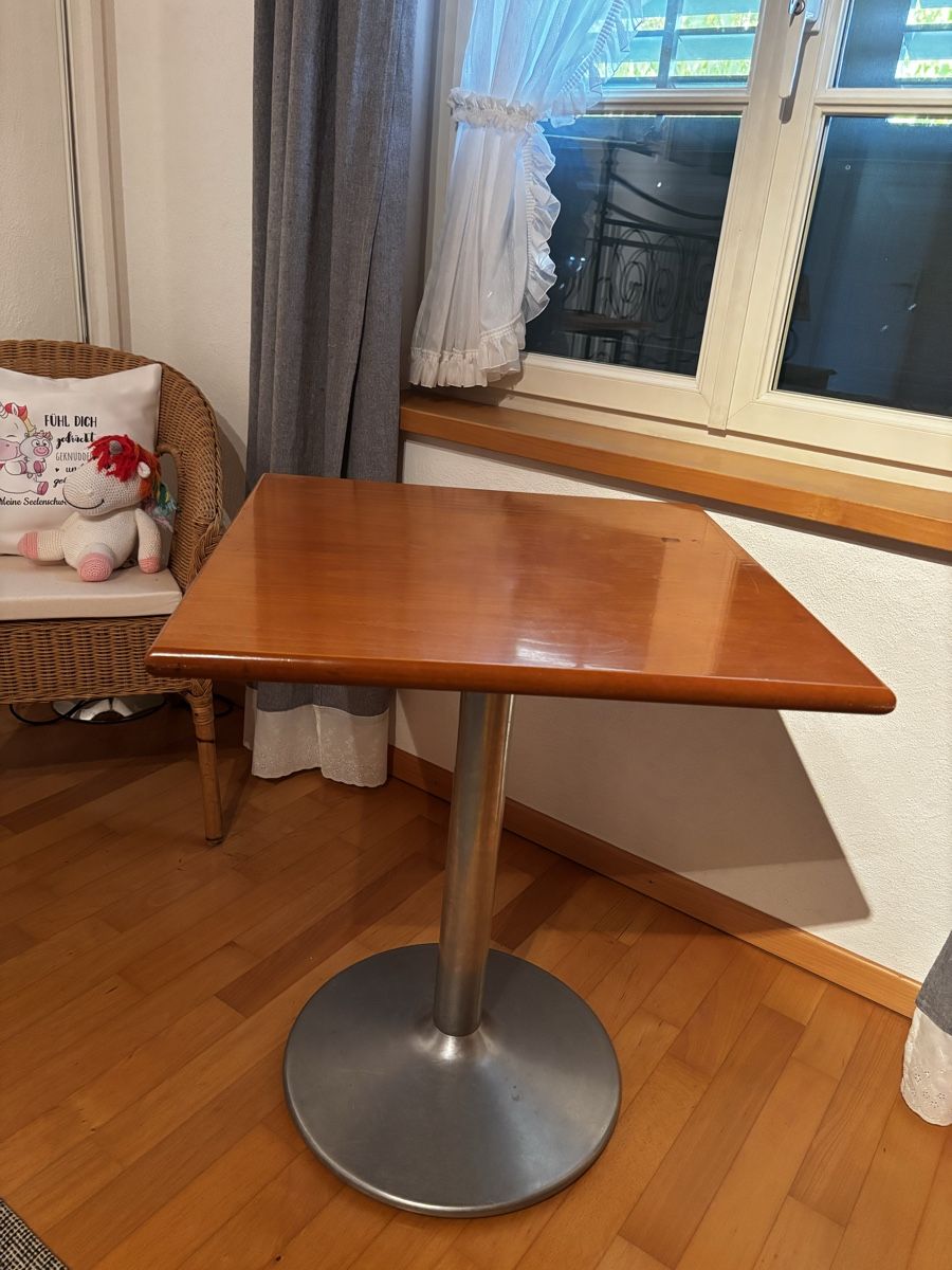 Tables: Bistrotisch – D'occasion à Erlinsbach par luk_9hz2