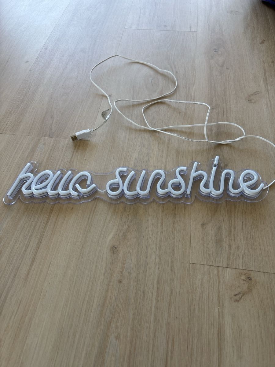 Lampade: Led « hello sunshine » – Usato da Bressaucourt venduto da uba_rhf8