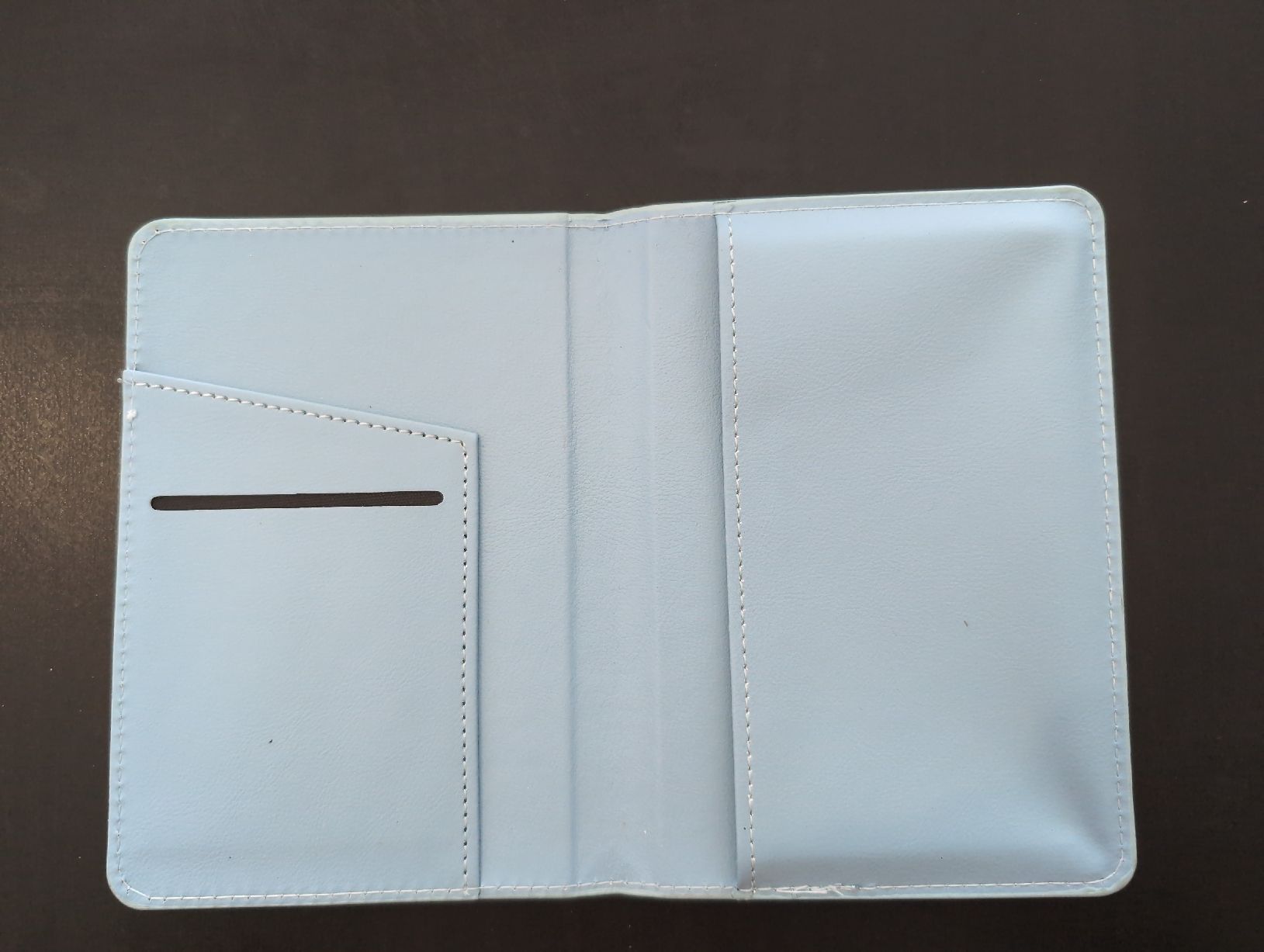 Altro in  Abbigliamento & Accessori: Reise-Passhülle helblau – Usato da Winterthur venduto da Sushy-Power 1