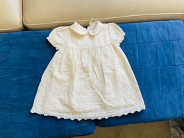 Adorable robe d'été brodée bébé, taille 6-12 mois!