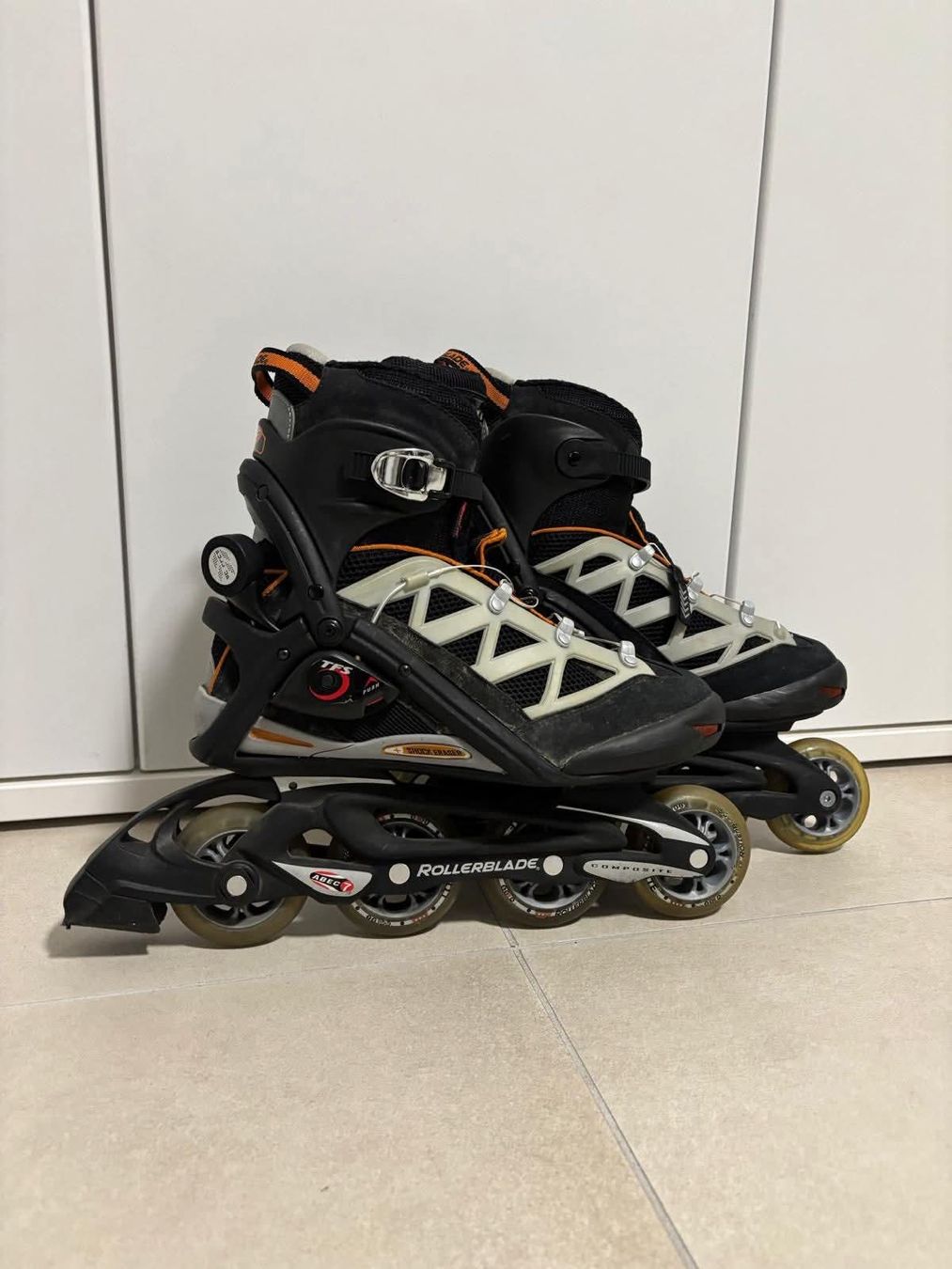 Pattini in linea & Pattini a rotelle: Inline Skates Pattini a rotelle Rollerblade Size 42 – Nuovo (secondo la descrizione) da Massagno venduto da Doaxx