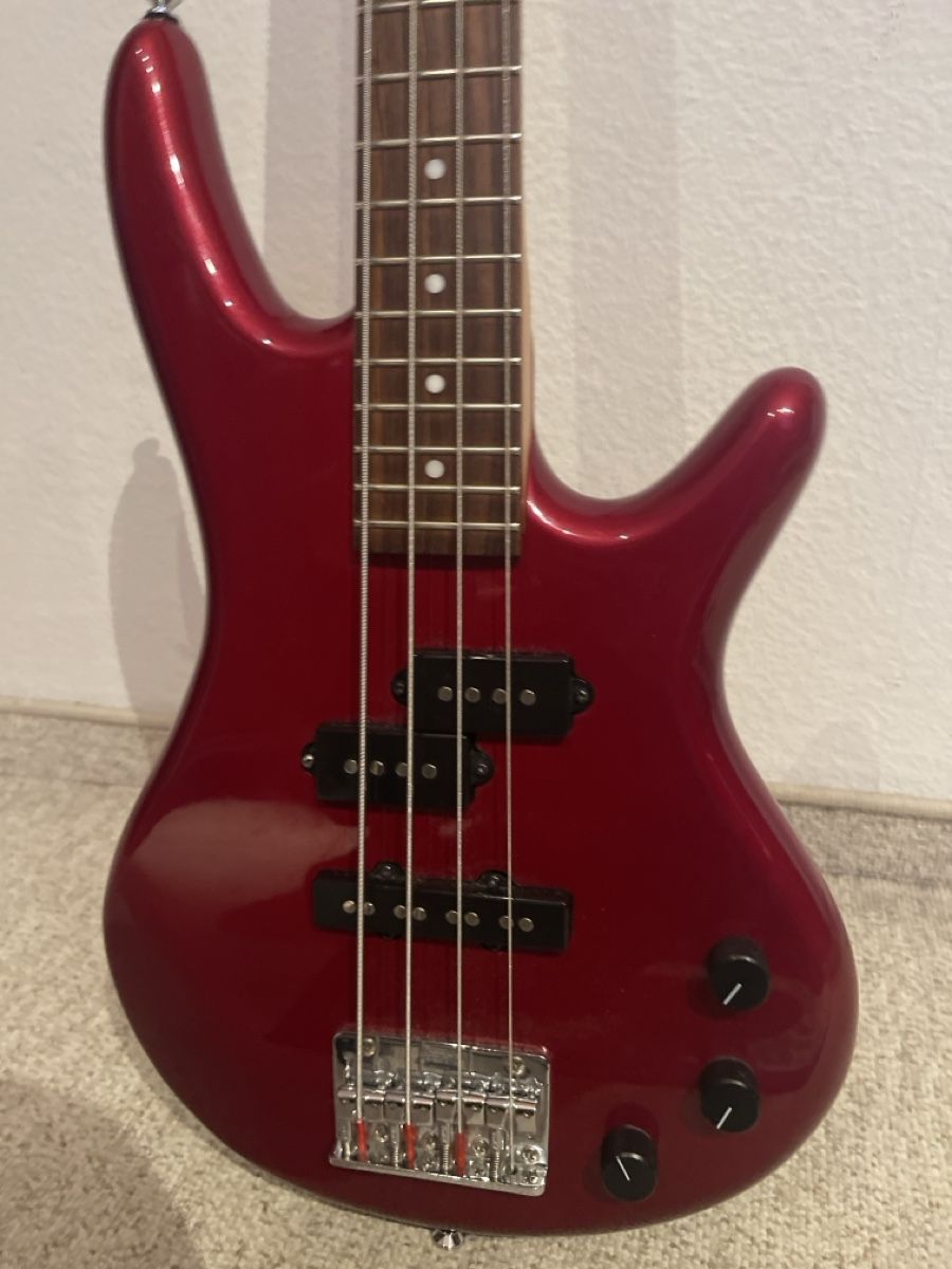 Ibanez Strumenti musicali: Ibanez Einsteiger Micro E-bass Noch guter Zustand – Usato da Zollikerberg venduto da Chita440 1