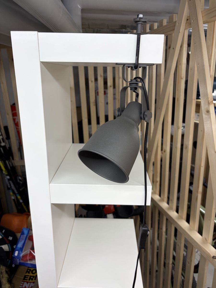 Ikea Lampade: Ikea Klemmleuchte / Lampe  – Usato da Uster venduto da TheSaleInator