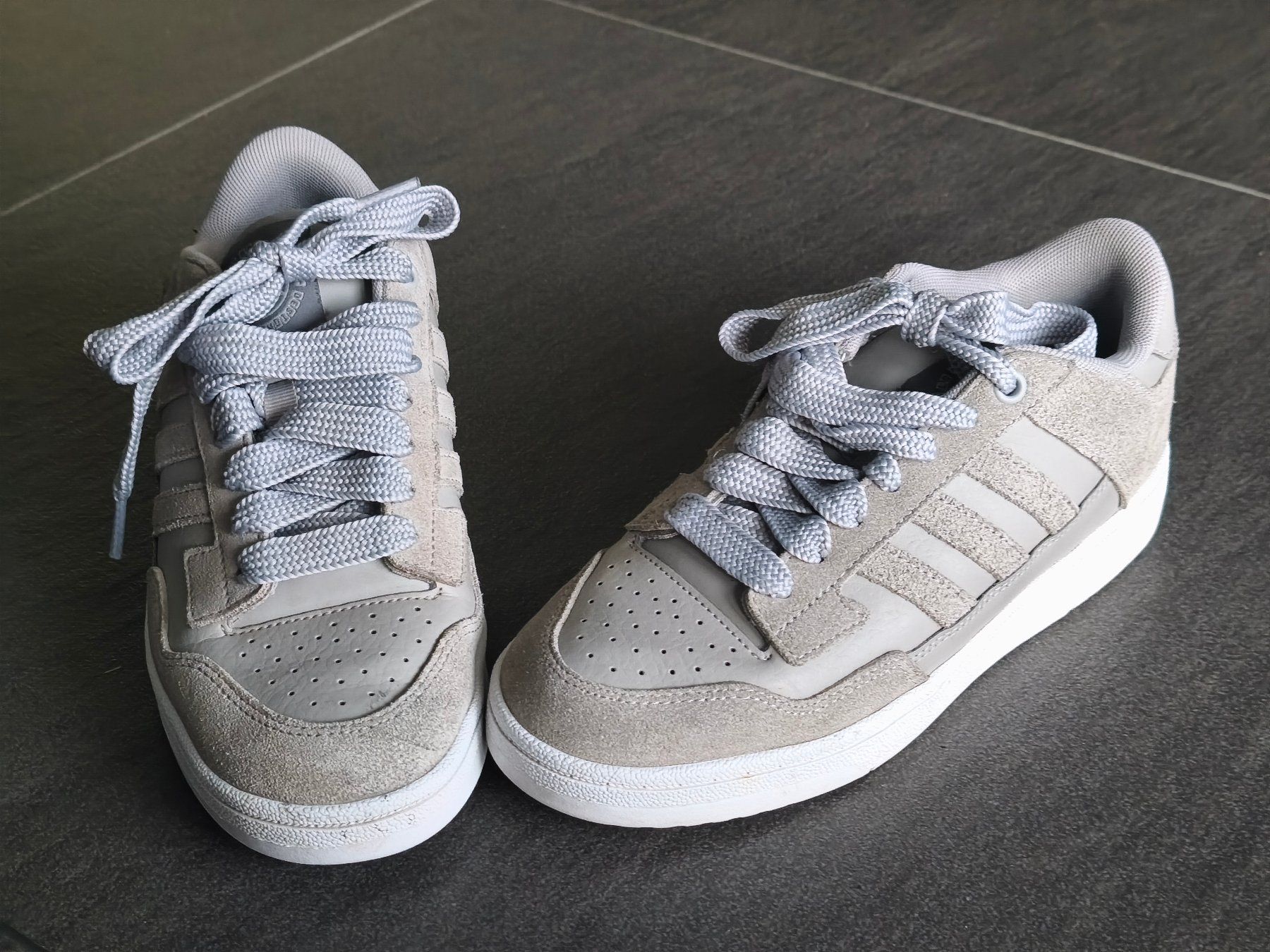 Adidas Herrenschuhe: Sneakers Adidas - Grösse 39.5 – Gebraucht aus Jegenstorf von Juchlistock 4