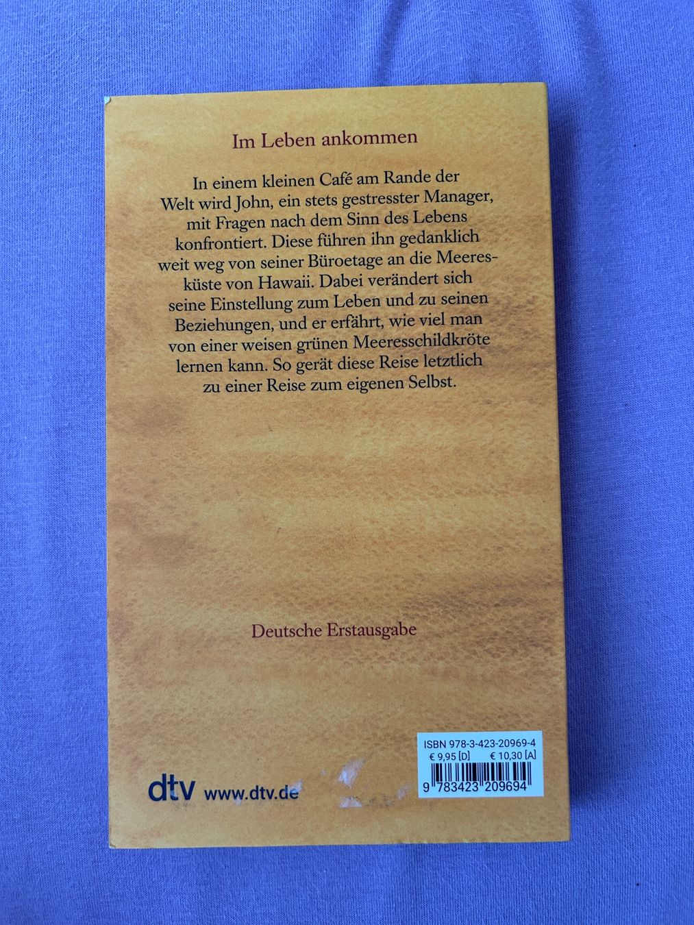 Libri: Buch "Das Cafe am Rande der Welt" – Nuovo (secondo la descrizione) da Thun venduto da ann_j9cx 1