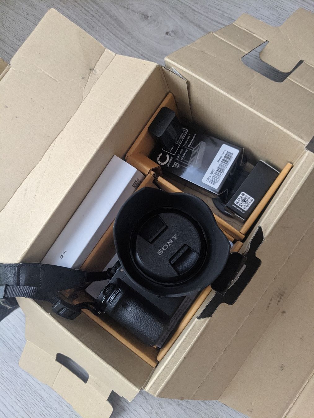 Sony Kamera: Sony a7 II (alpha 7 mark 2) – Neu (gemäss Beschreibung) aus Orbe von NorthMost 2