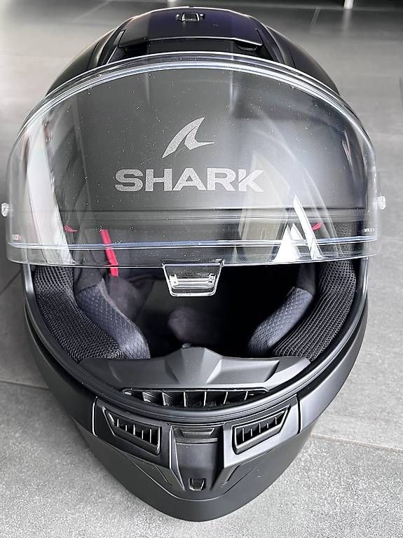 Caschi & visiere: Casco moto Shark  – Usato da Solduno venduto da Ndoniu