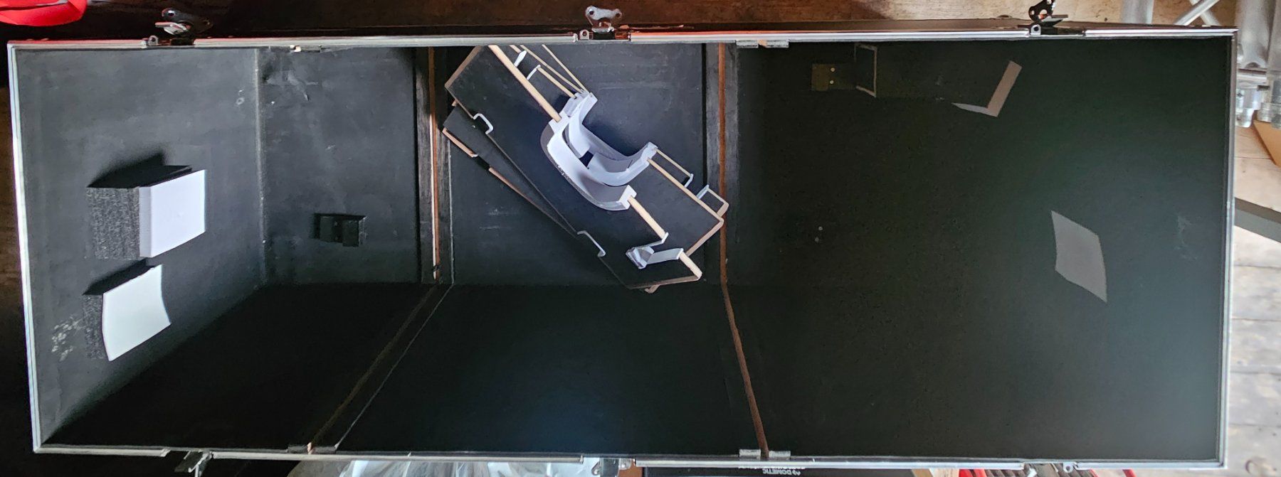 Topcase: Flightcase: Robuster Transportkoffer für Equipment! – Gebraucht aus Dallenwil von NiederbergerT