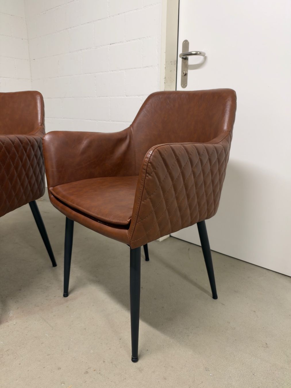 Chaises: Armlehnstuhl – D'occasion à Nänikon par Mastinao 1